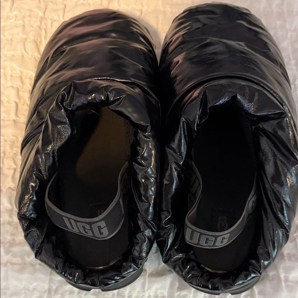 UGG Kids Black Quilted Puffer Slip-Ons